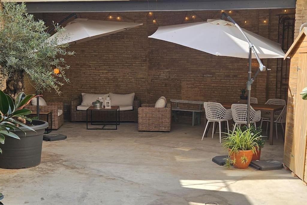 Tradicional Casa Con Patio Ruzafa Appartement Valencia Buitenkant foto